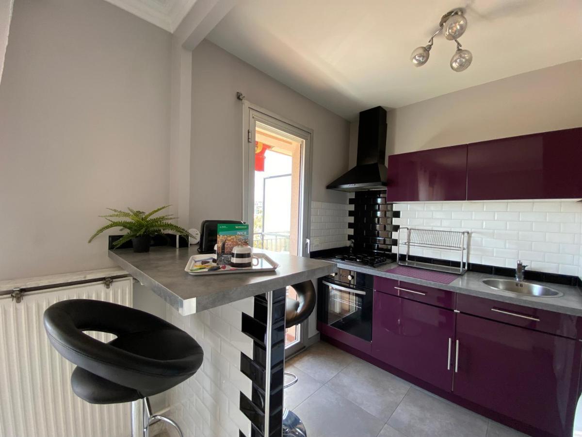 Stylish, modern studio in Nizza Esterno foto