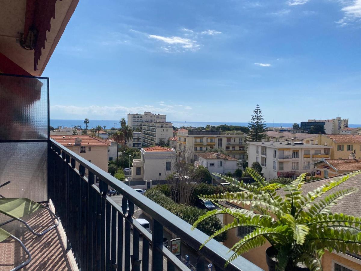 Stylish, modern studio in Nizza Esterno foto